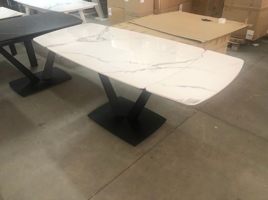 Стол ALATRI 120 GLOSS STATUARIO WHITE SINTERED STONE / BLACK