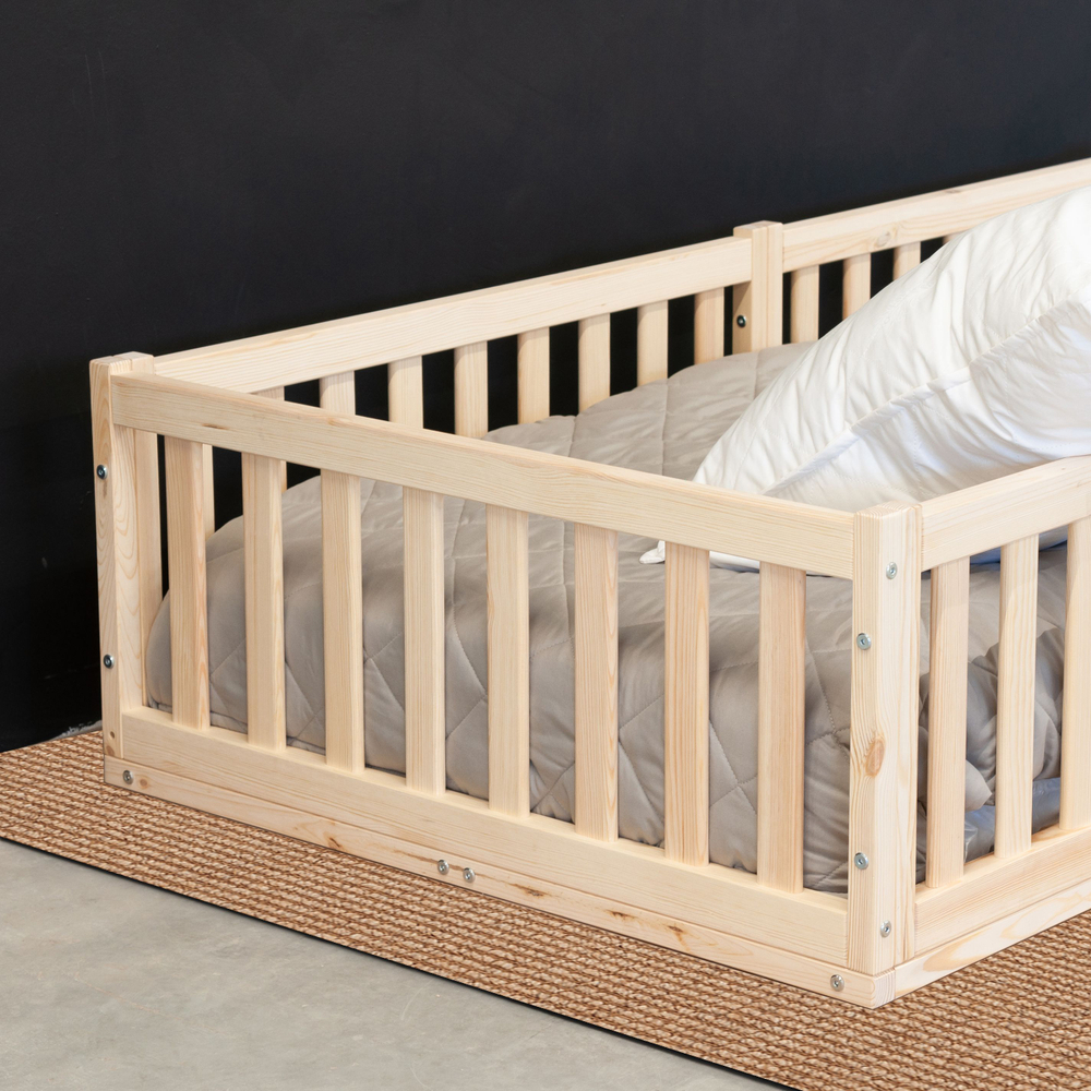 Кровать детская, 90х200, Буфалина, односпальная, с бортиком, из массива дерева с настилом, лак, Dipriz