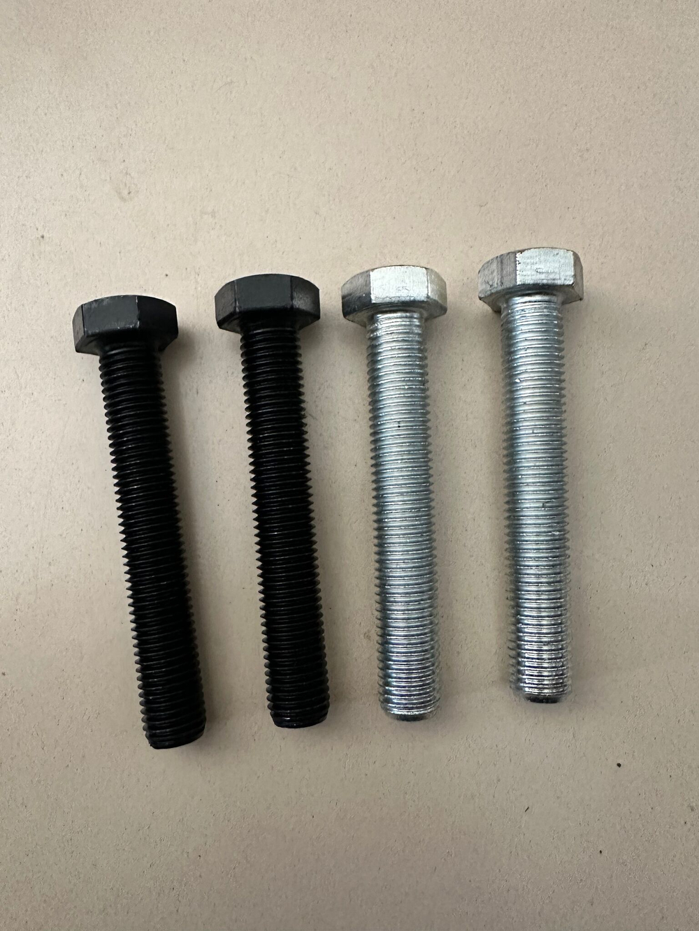 Высокопрочный болт М16*100 класса прочности 8*8, 1 шт.