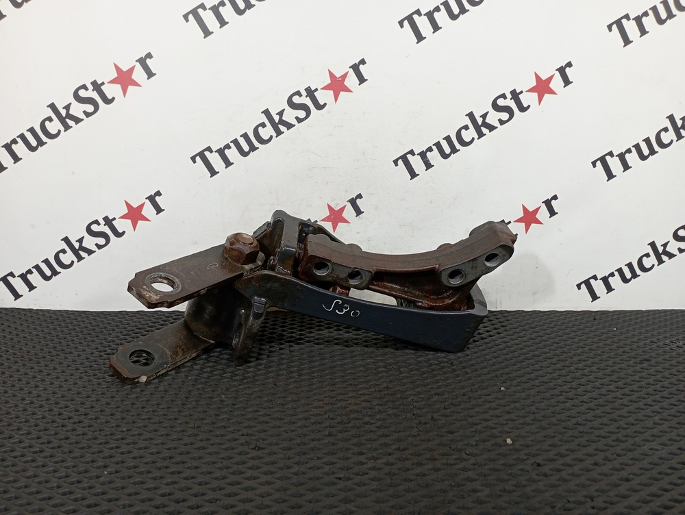 Кронштейн глушителя 2020г.