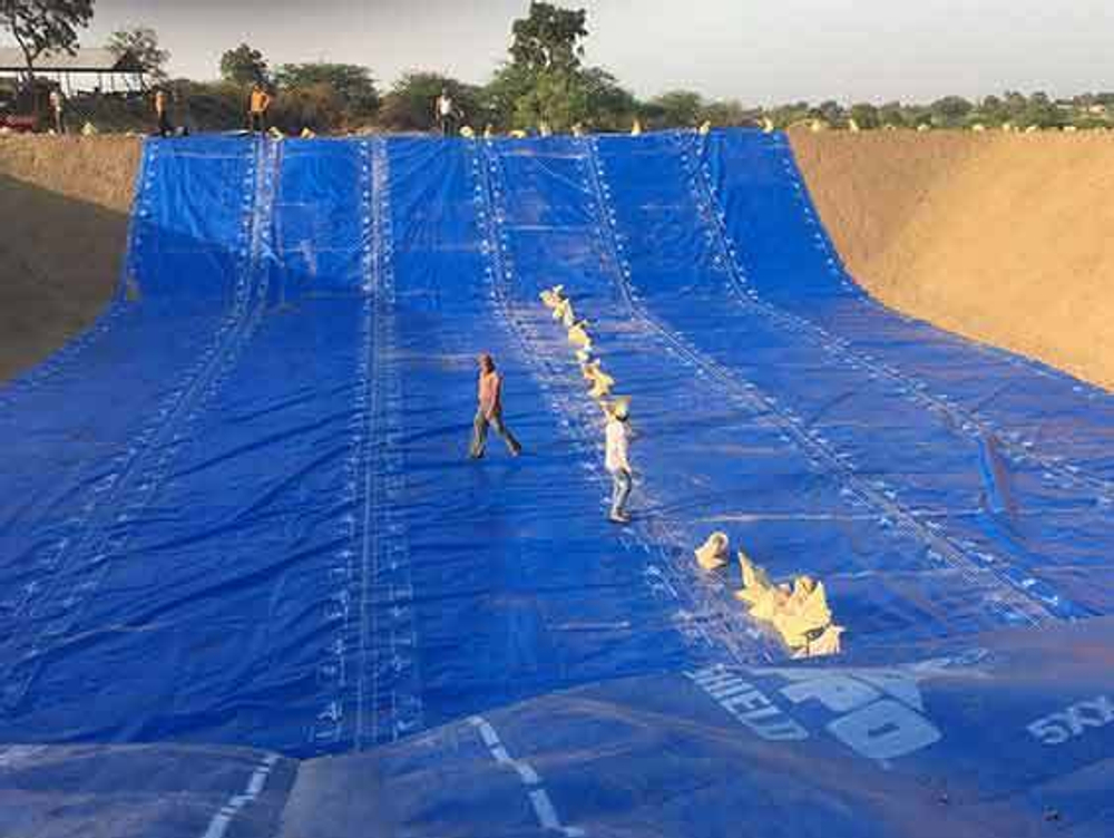 Армированная композитная геомембрана RCPE (АКПЭ) | HIPPOShield