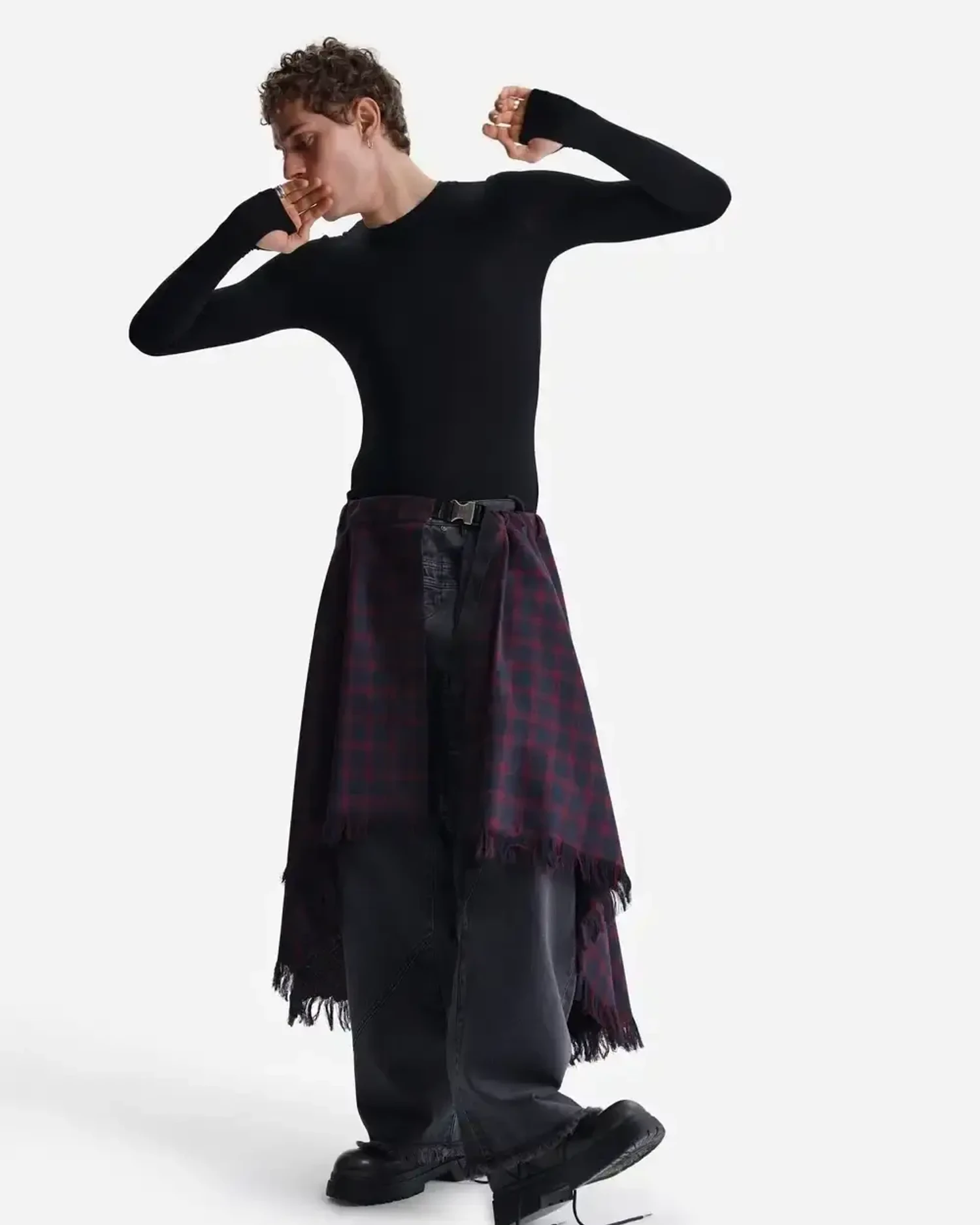 Юбка-саронг в красно-синюю клетку