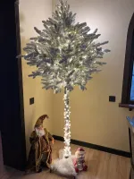 Заснеженная елка на ножке «Торшер» с гирляндой встроенной (Литая хвоя) 210 см / 2,1 м