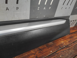 Накладка двери передней правой Hyundai Santa Fe 4 (TM) 18-нв Б/У Оригинал 87722S1000