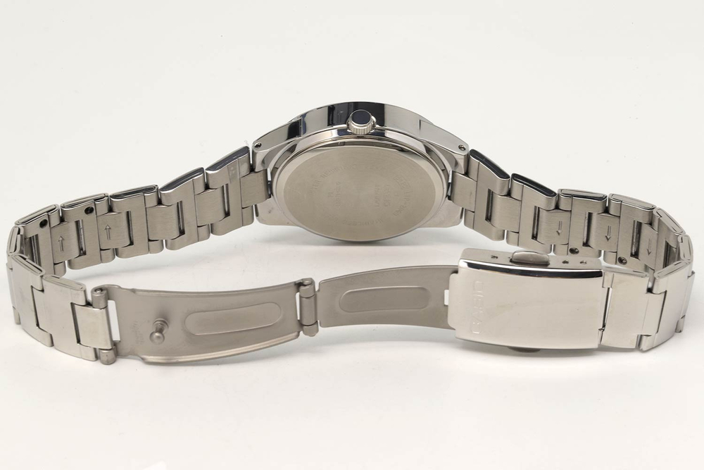 Часы Casio LTP-2069D-4AVEG
