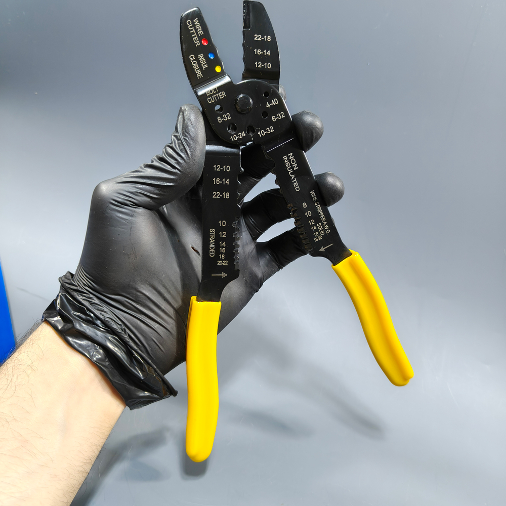 Щипцы для фиксирования наконечников