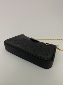 Сумка Louis Vuitton Easy Pouch