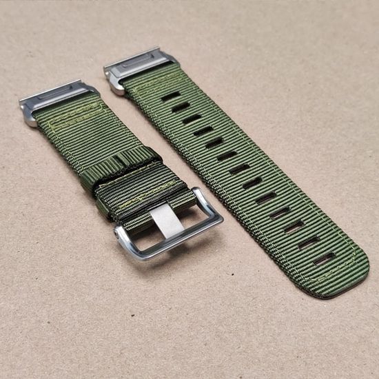 Ремешок тактический Tactix 26 мм. для Garmin Fenix 7x / 6x / 5x / 3, Enduro 2 / Tactix 7, Tactix Delta нейлоновый быстросъемный на застежке (Хаки/серебряная застежка)