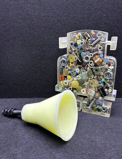 Полиуретановый конус с усиленной оксидированной шпилькой