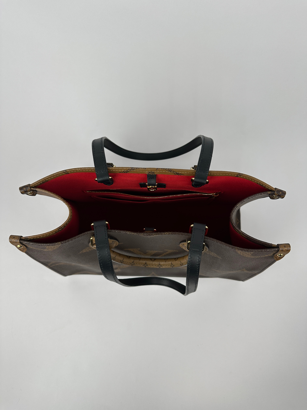 Сумка Louis Vuitton OnTheGo