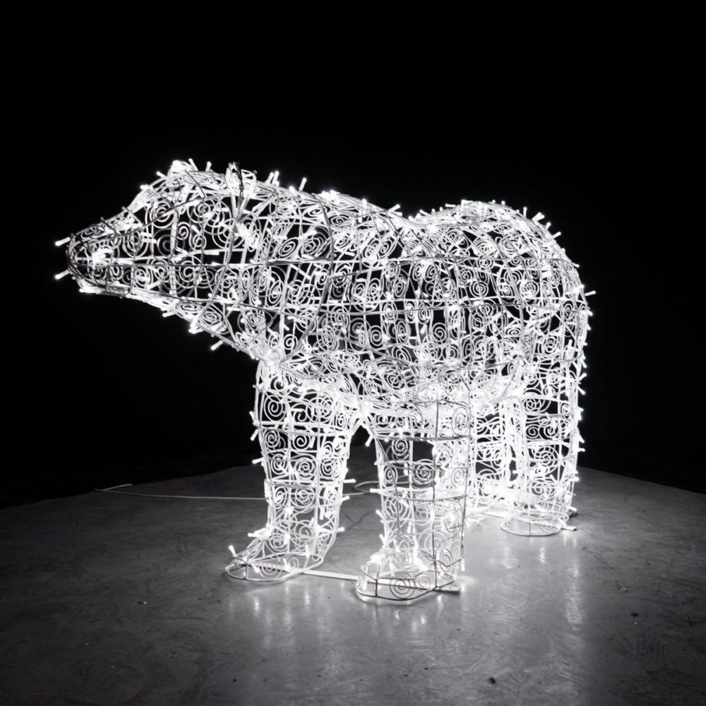 уличная фигура медведя, ажурный каркас