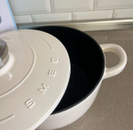 Чугунная кастрюля Smeg 4,2 л.