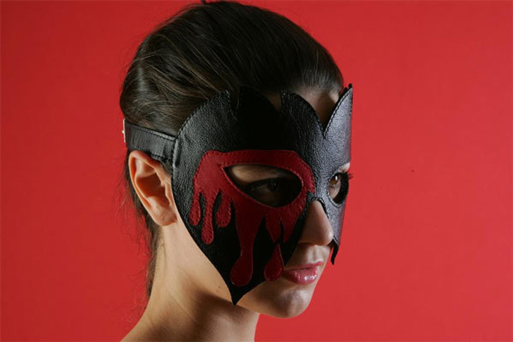 Очки-маска  вампир