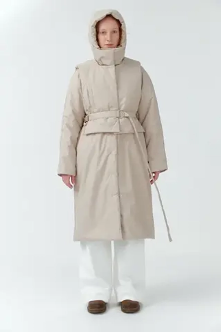Зимнее пальто с жилетом бежевого цвета