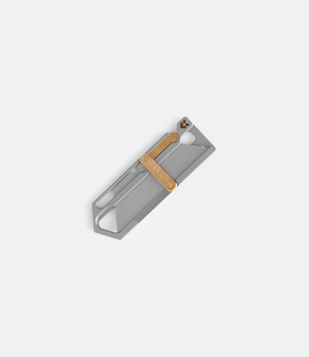Aerocrafted Sideslip Titanium — миниатюрный нож из титана