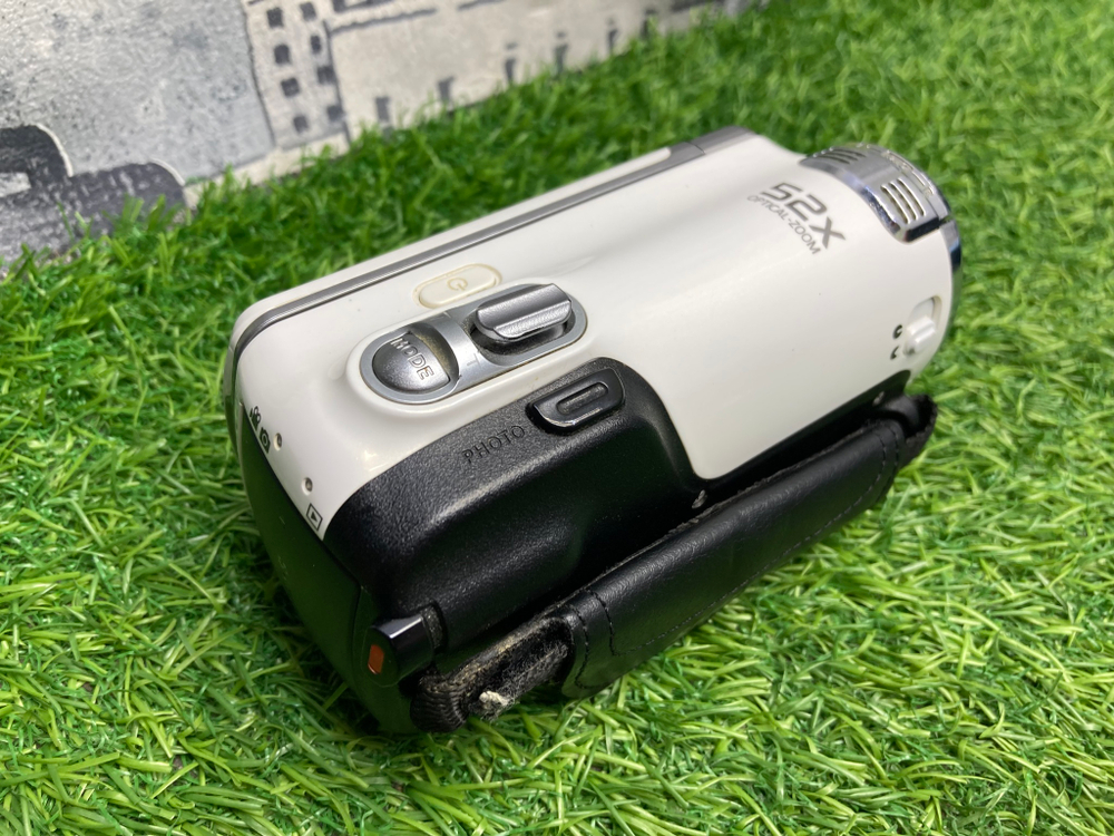 Samsung HMX-F90