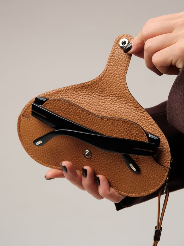 Футляр для очков / очечник DBR 15-82 коричневый лист