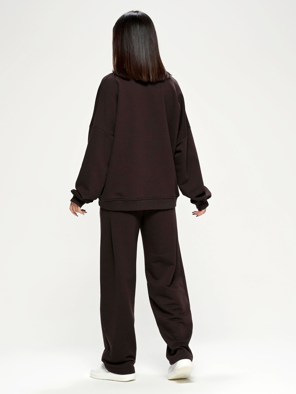 Костюм oversize в стиле спорт шик, коричневый