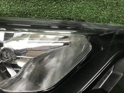 Фара правая Lada Granta (2018-н.в.) галоген