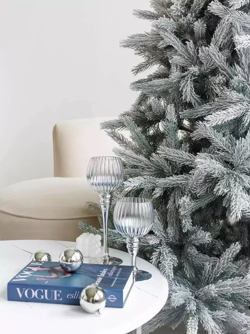 Заснеженная елка «Арктико» (Литая хвоя) 150 см / 1.5 м