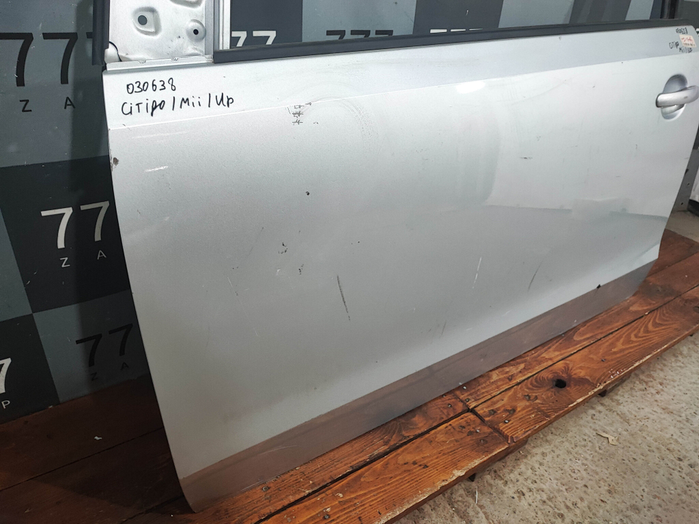 Дверь передняя левая Volkswagen Up 12-16 Б/У Оригинал 1S3831055B