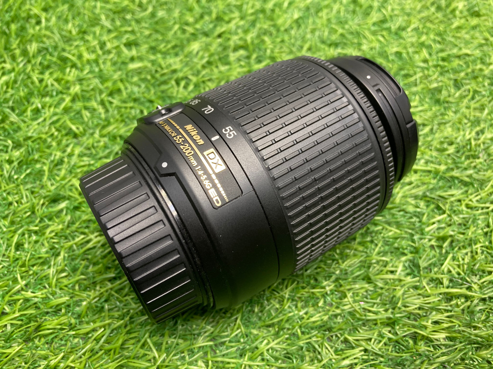 Nikon 55-200mm 4-5.6G AF-S DX ED