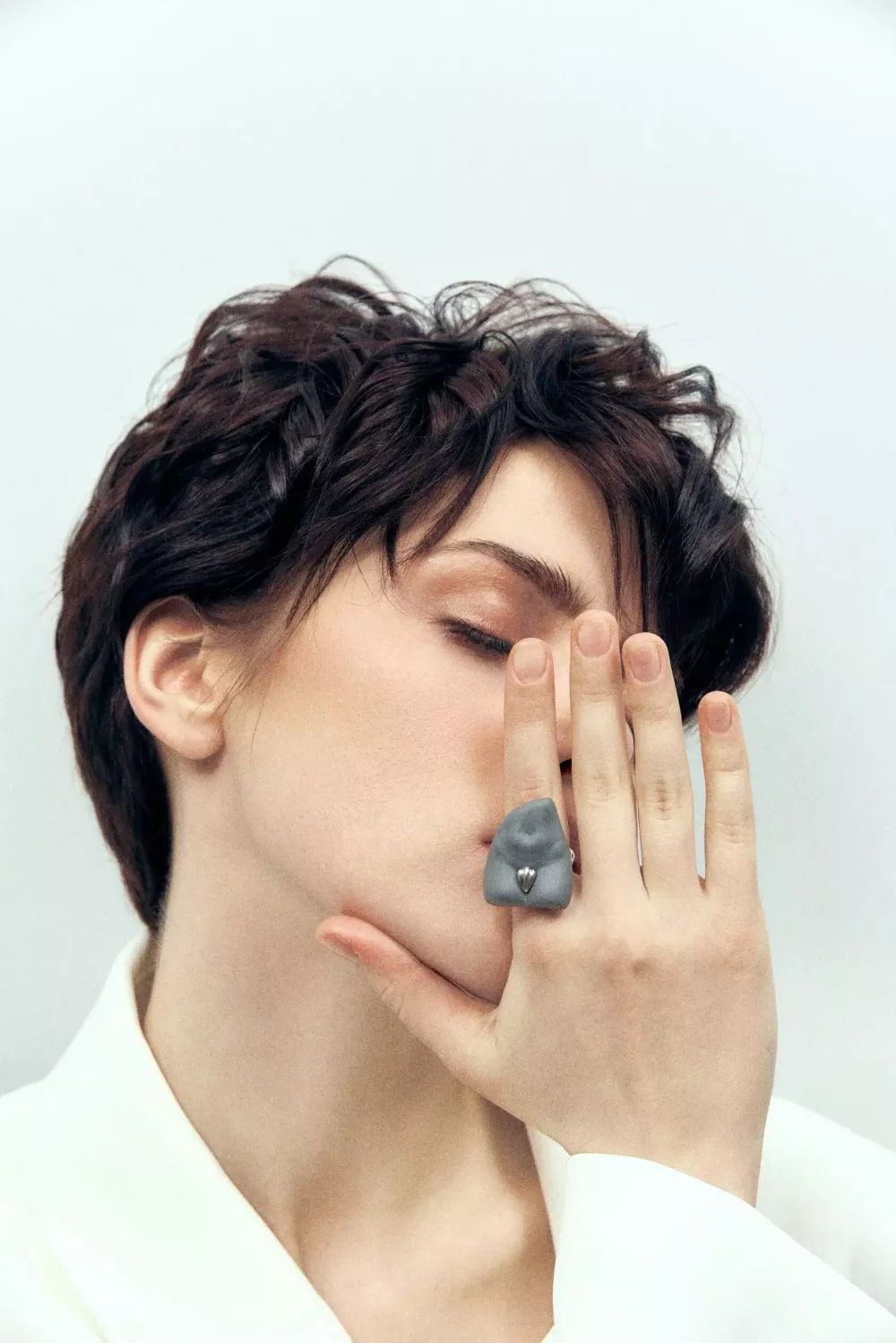 Кольцо Гера, серый фарфор