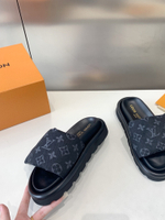 Louis Vuitton Pool Pillow Flat Comfort Mule