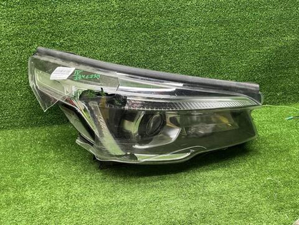 Битая Фара правая Subaru Forester 5 SK (18-21) LED