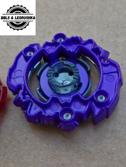 Волчок Dead Hades 11Turn Zephyr&#39; B125.01 от Takara Tomy