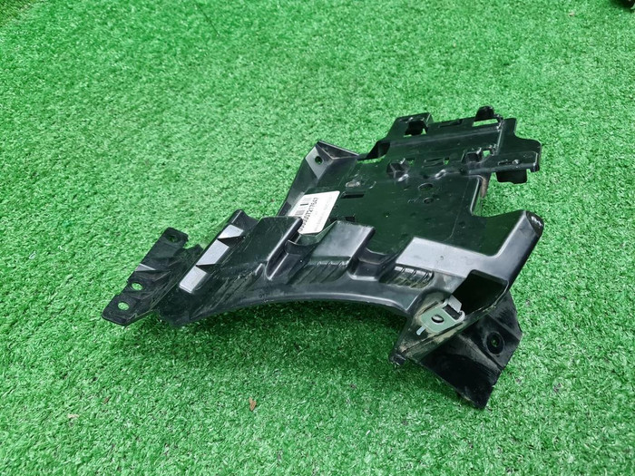 Кронштейн бампера задний LR Discovery Sport 19-нв