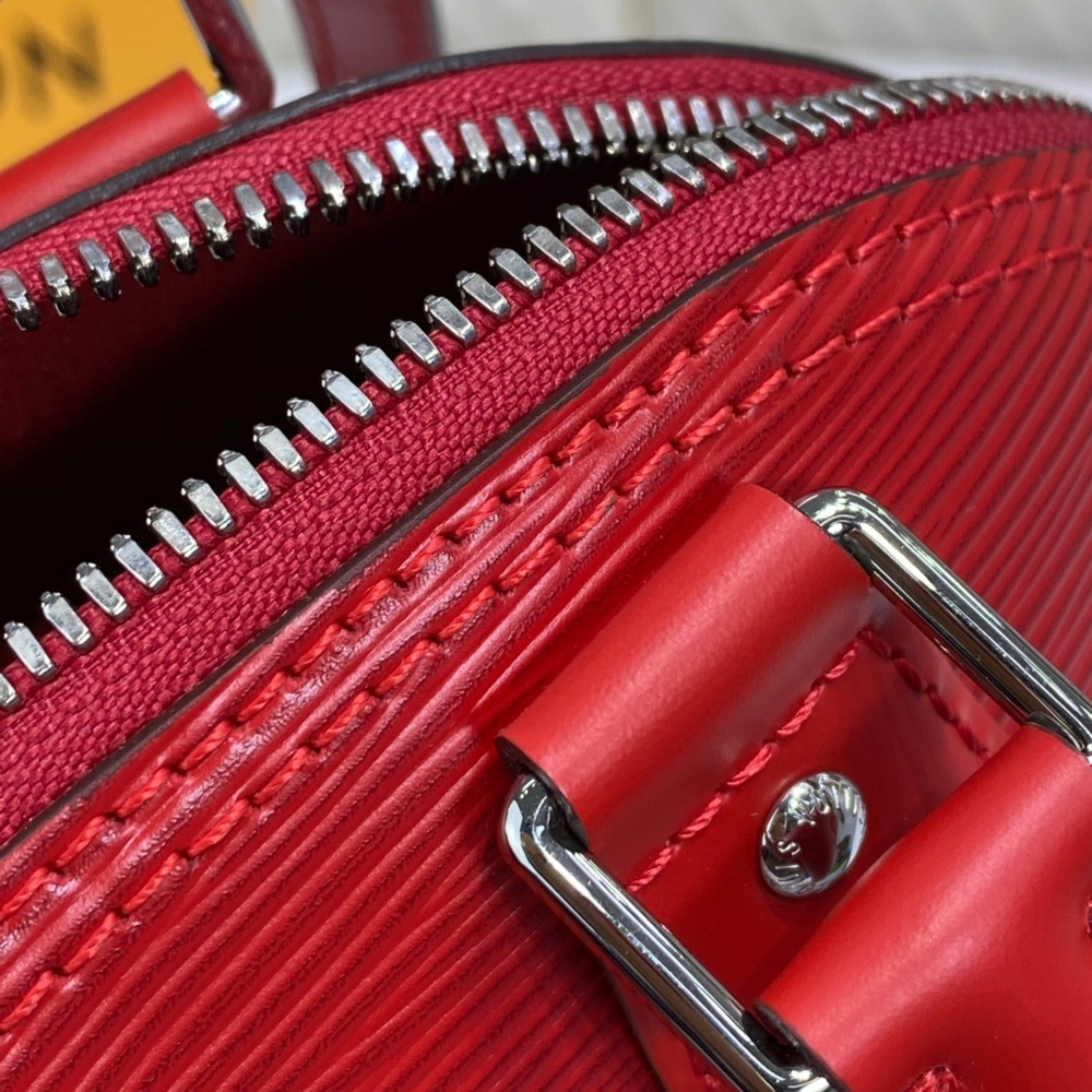 Louis Vuitton Alma BB