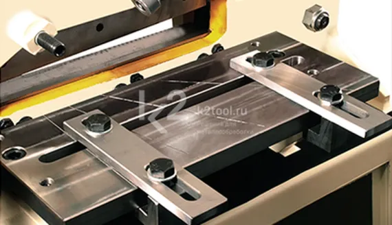 Стандартная оснастка для резки полосового проката Geka