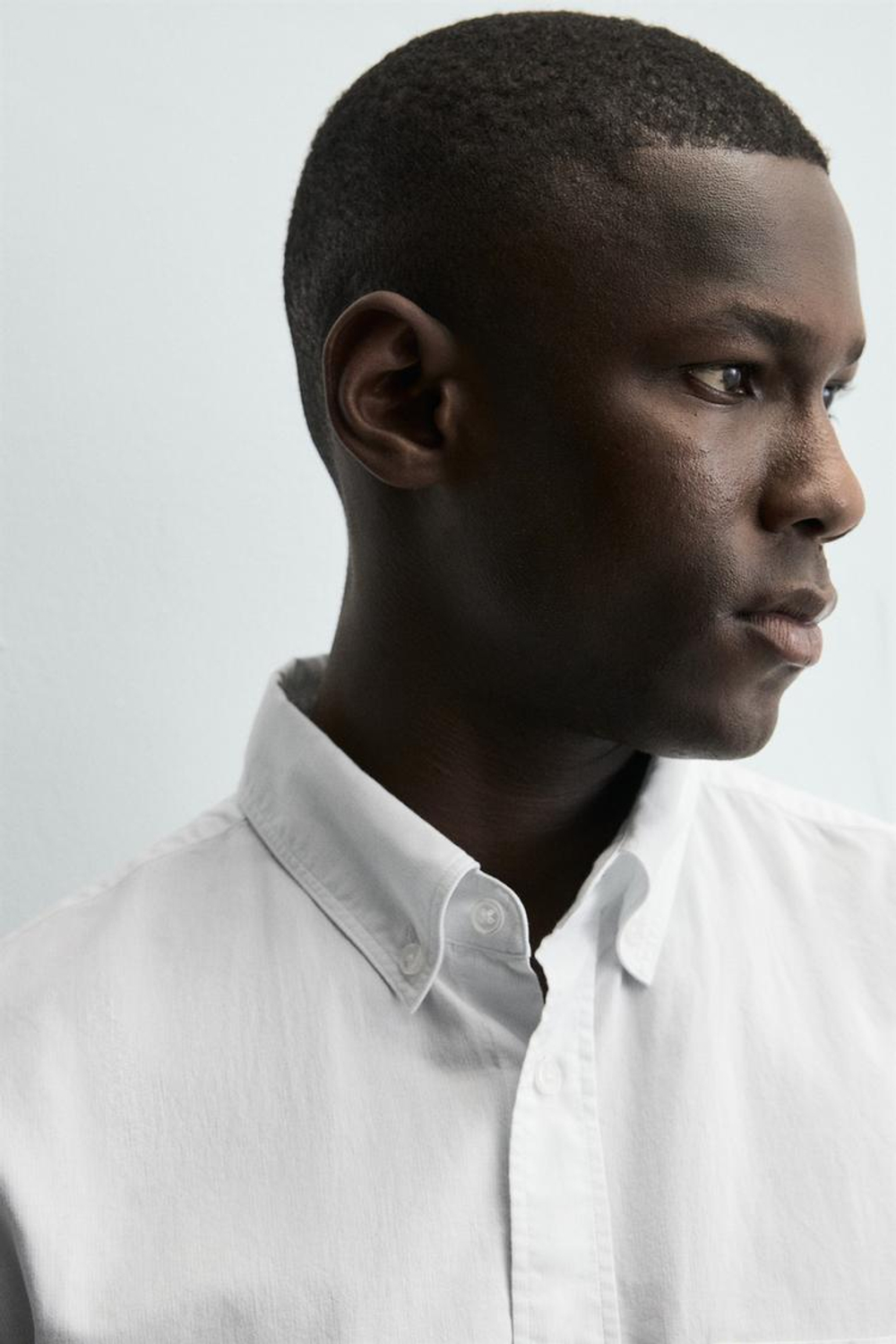 ZARA РУБАШКА ИЗ МЯГКОГО ХЛОПКА, БЕЛЫЙ/НЕБЕСНО-ГОЛУБОЙ