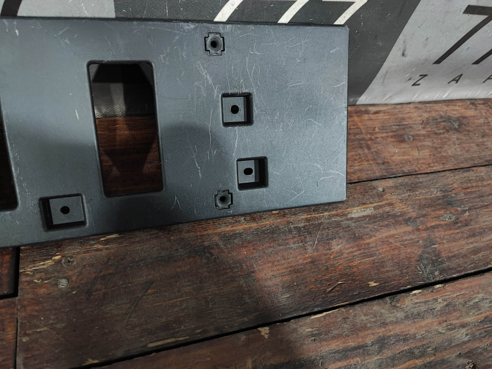 Площадка гос. номера Haval Jolion 21-нв Б/У Оригинал 2807100XST01A