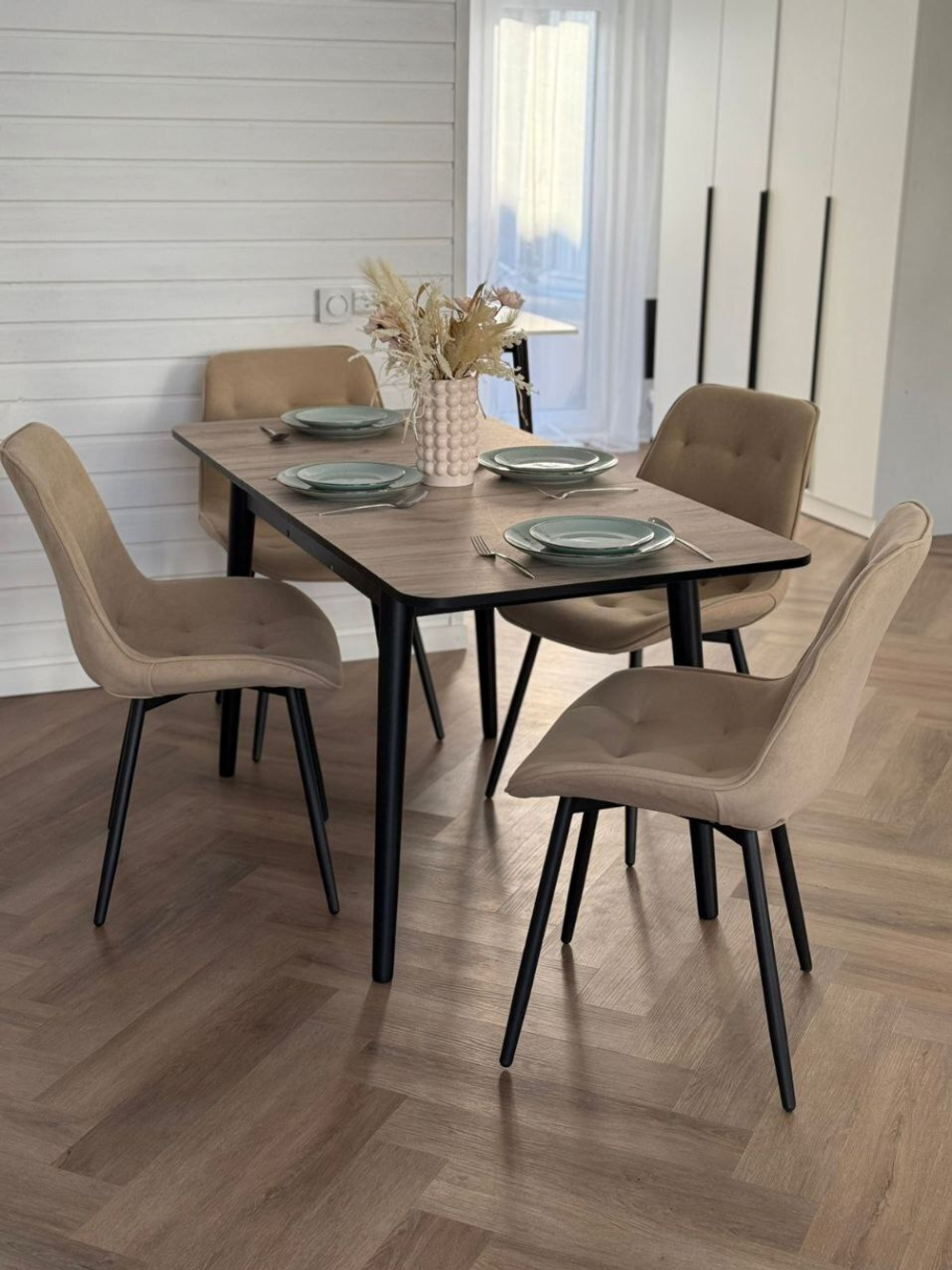 Кухонный раздвижной стол "Крафт" и 4 стула Бостон