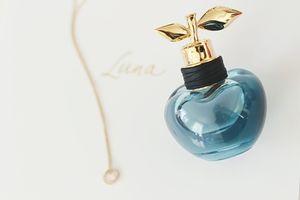 Nina Ricci Luna