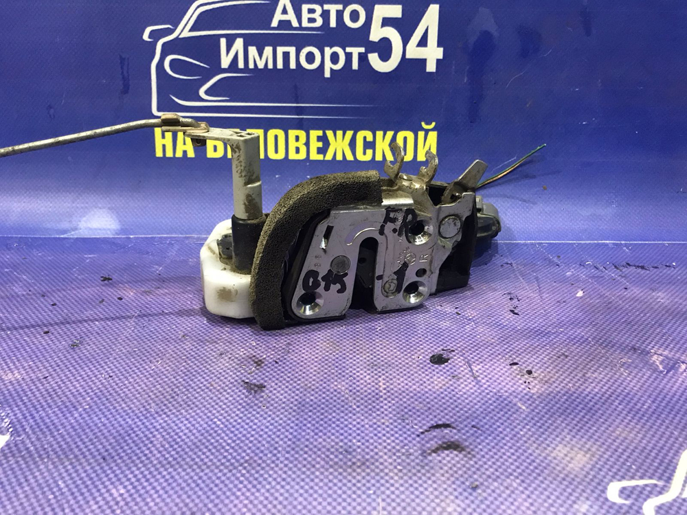 Замок двери передней правой NISSAN ALMERA 2015