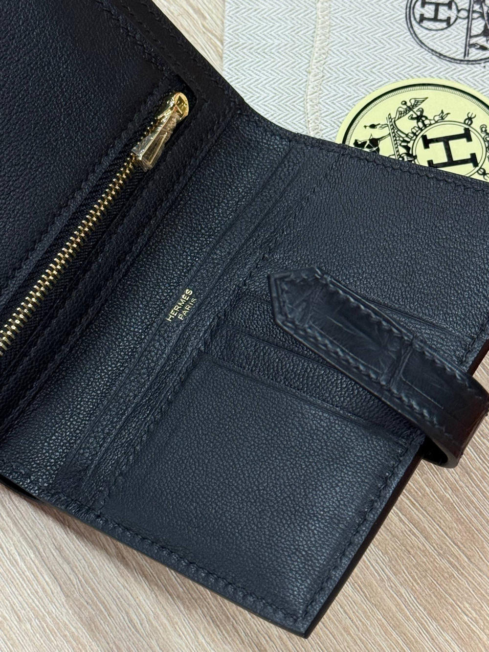 Кошелек Hermes из кожи крокодила