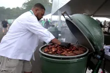 Керамический гриль Big Green Egg 2XL (самый большой) на модульной подставке, 73 см