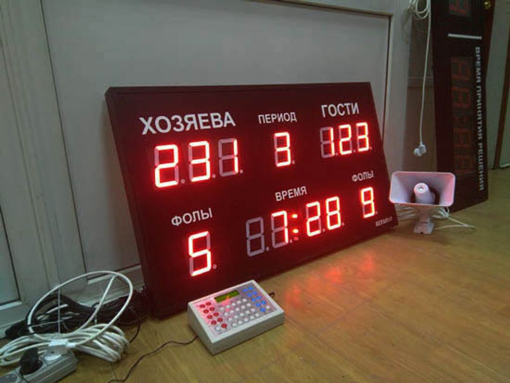 Универсальное спортивное табло №1М. Модель ТС-100х13b