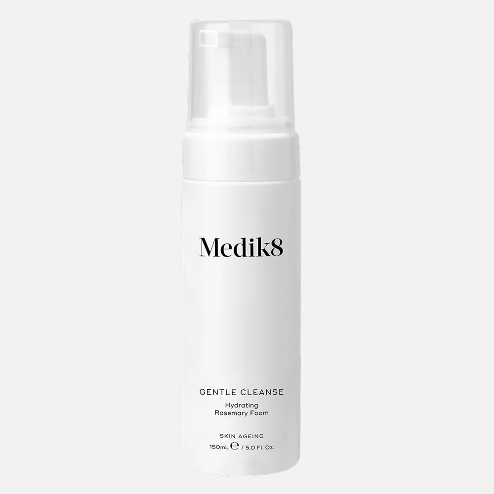 Medik8 Gentle Cleanse Hydrating Rosemary Foam Увлажняющая пенка с розмарином, 150 мл Medik8 Gentle Cleanse Hydrating Rosemary Foam Увлажняющая пенка с розмарином, 150 мл