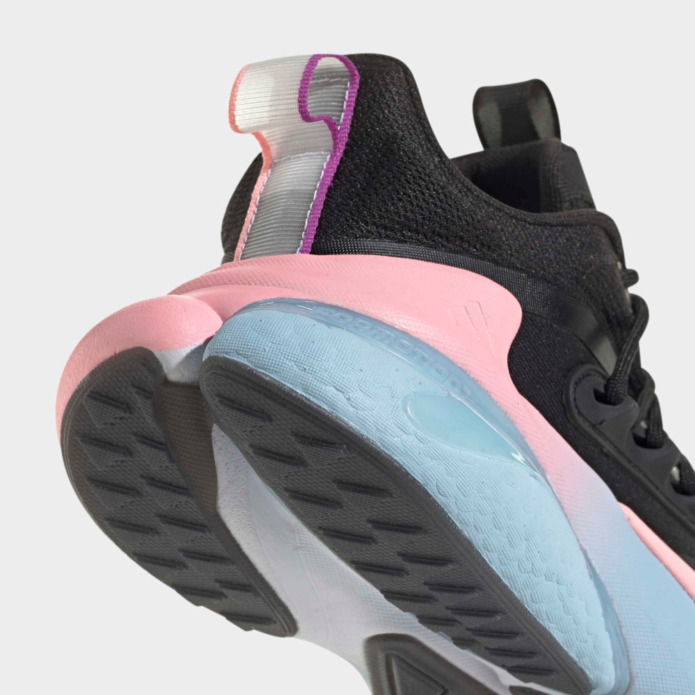 Кроссовки женские ADIDAS AlphaBoost V2