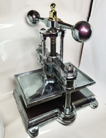 Пресс обжимной для книг. Эксклюзив. Декоративный. Выставочный образец