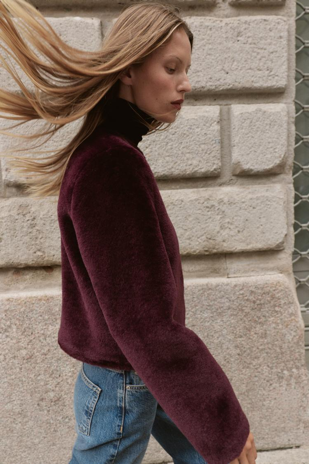 ZARA КУРТКА-ДУБЛЕНКА С НАВЕСНЫМИ ЗАСТЕЖКАМИ, ТЕМНО-ГРАНАТОВЫЙ