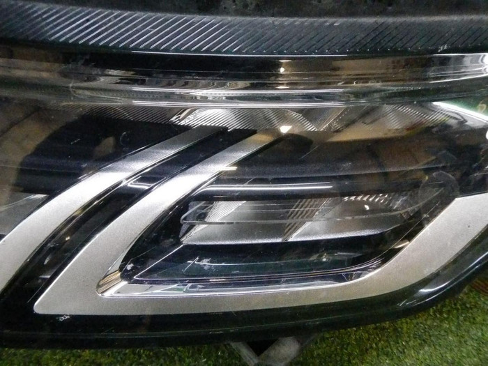 Фара левая Land-Rover Discovery Sport (2019-н.в.) LED