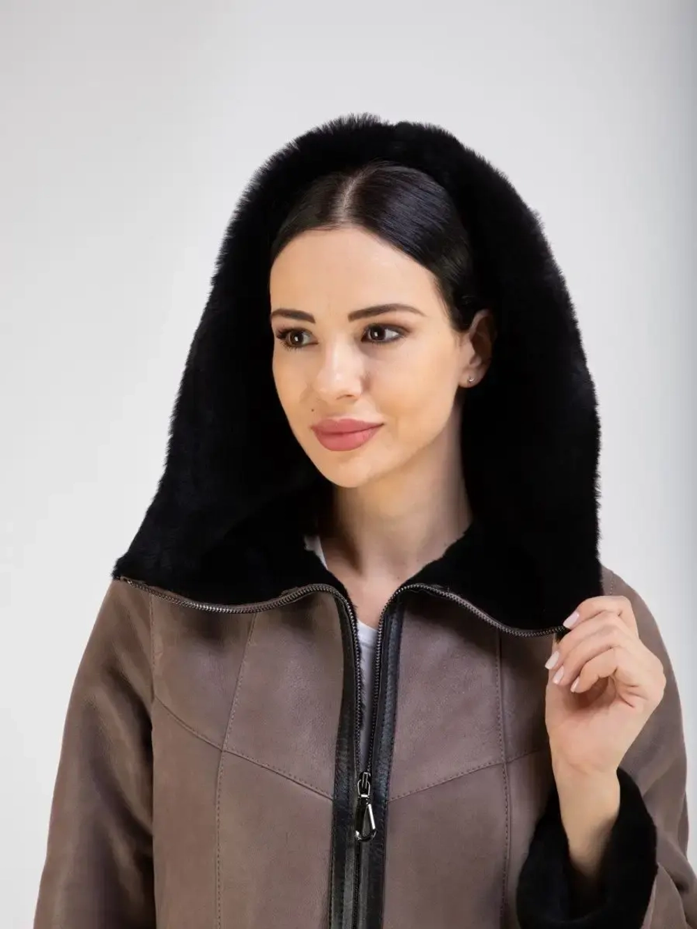 Дубленка натуральная короткая с капюшоном Турция