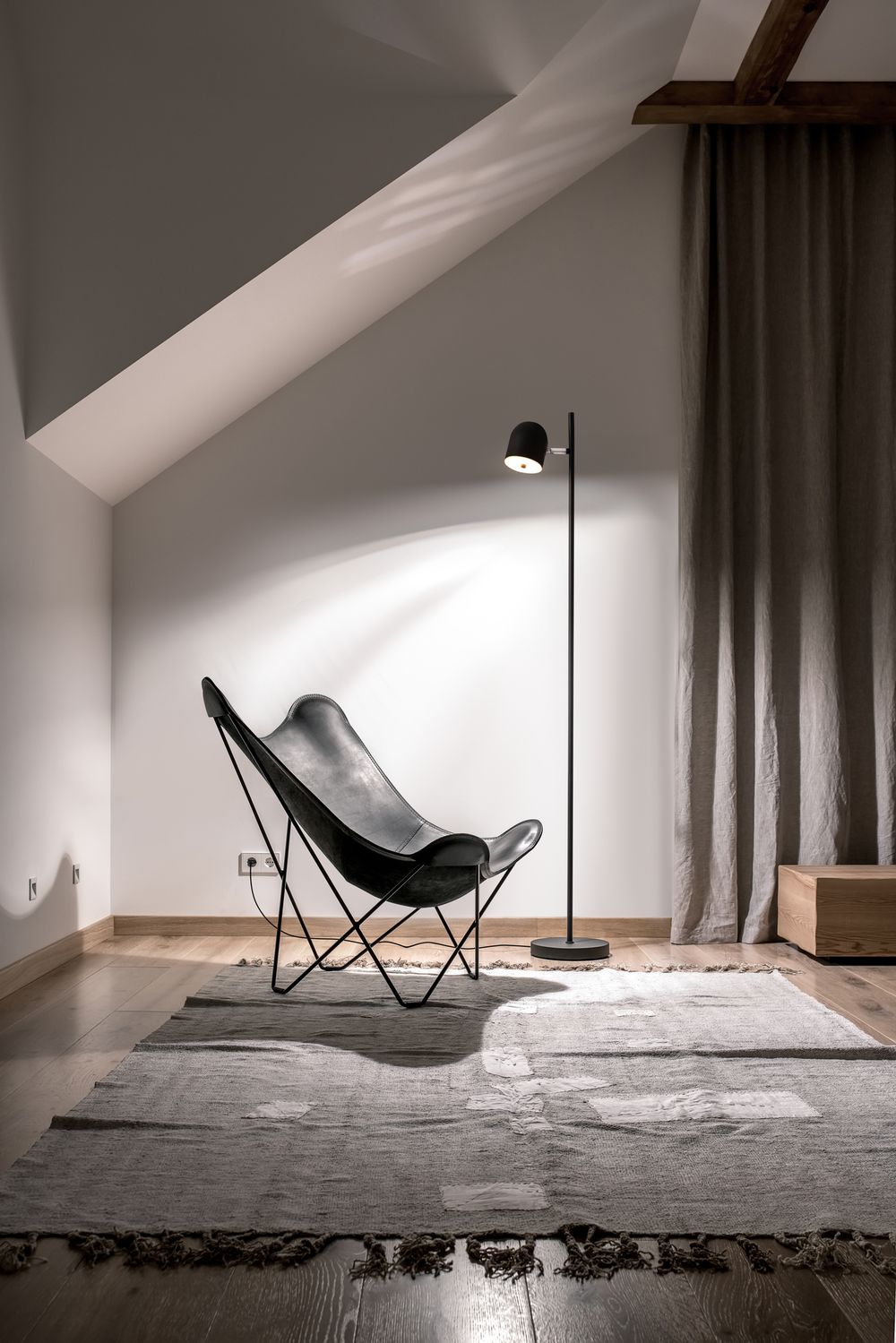 Настольный светильник Freya FR5279TL-01B