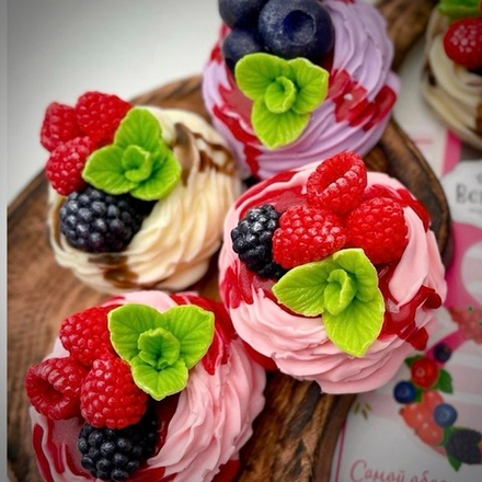 Мыло «Безе с ягодами»