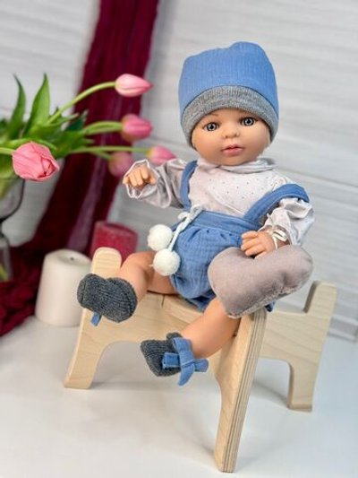 Кукла BERJUAN мягконабивная 40см Mauro (1071)